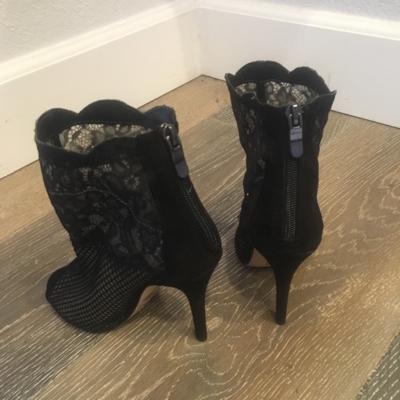Black lace detail booties - Picture 2 of 5